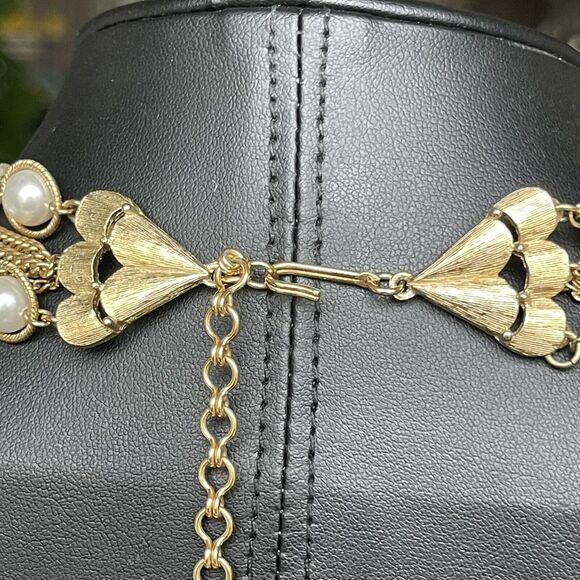 Vintage Mid Century Faux Pearl Gold Tone Layered Chain Necklace 15-17” Adjustabl - Picture 5 of 5